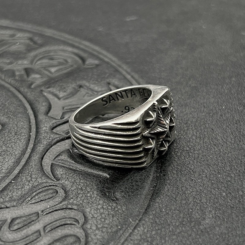 Ch*0me He**ts Star Ring