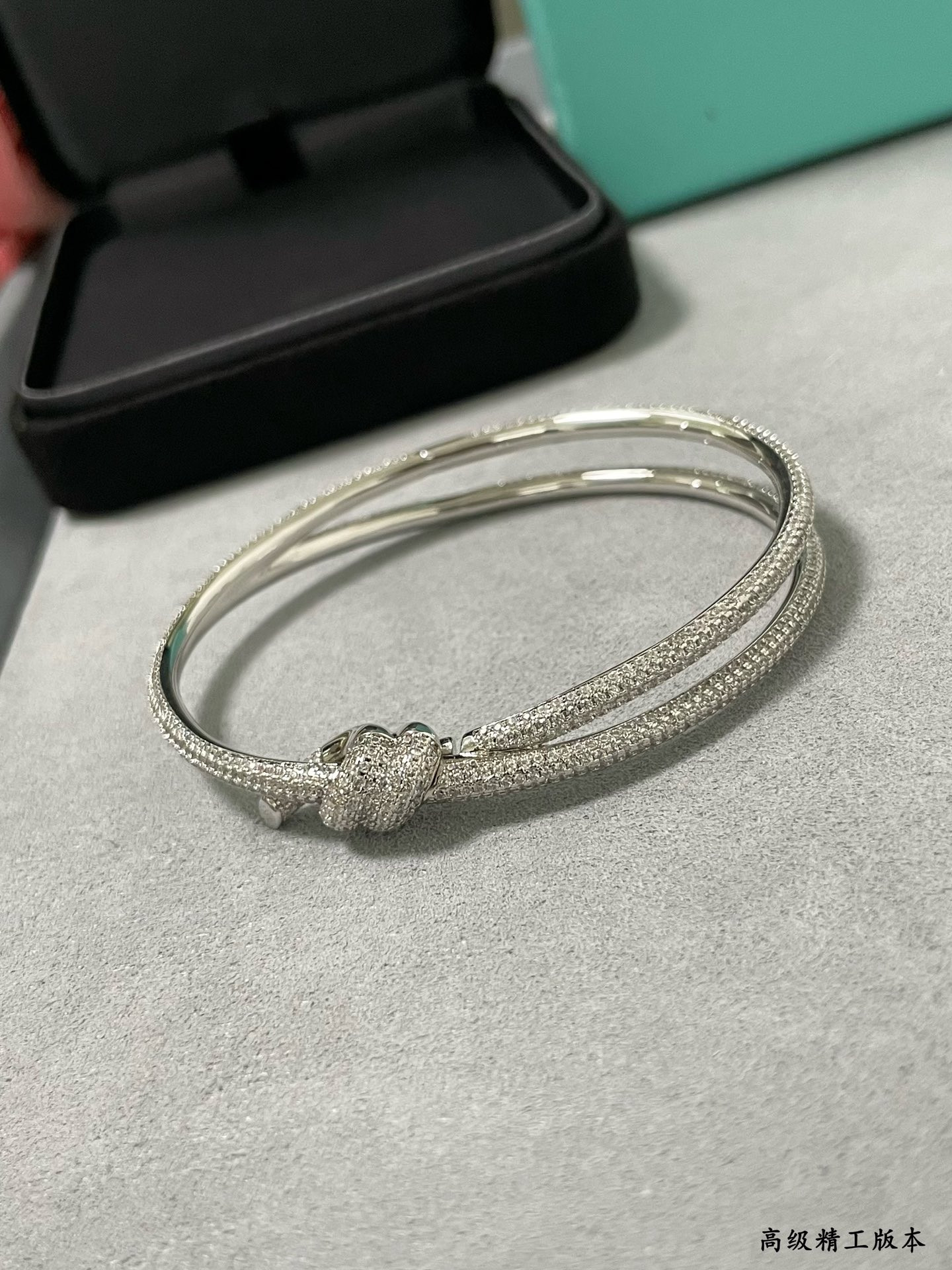T*f*ny & Co. T Wire Knot Full D1am0nd Bracelet