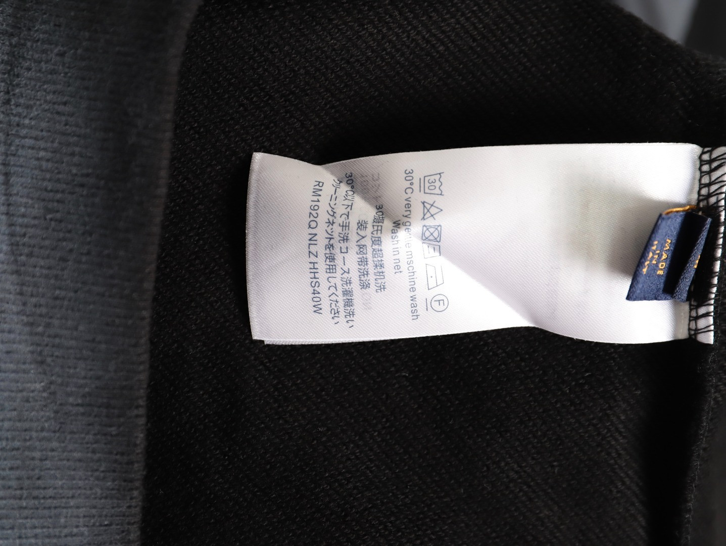 L0vis Vvtt0n Hoodies