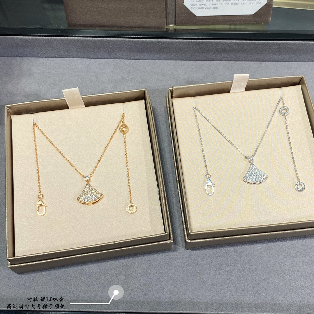 Bv1g*ai Large D1am0nd fan-shaped skirt Necklace