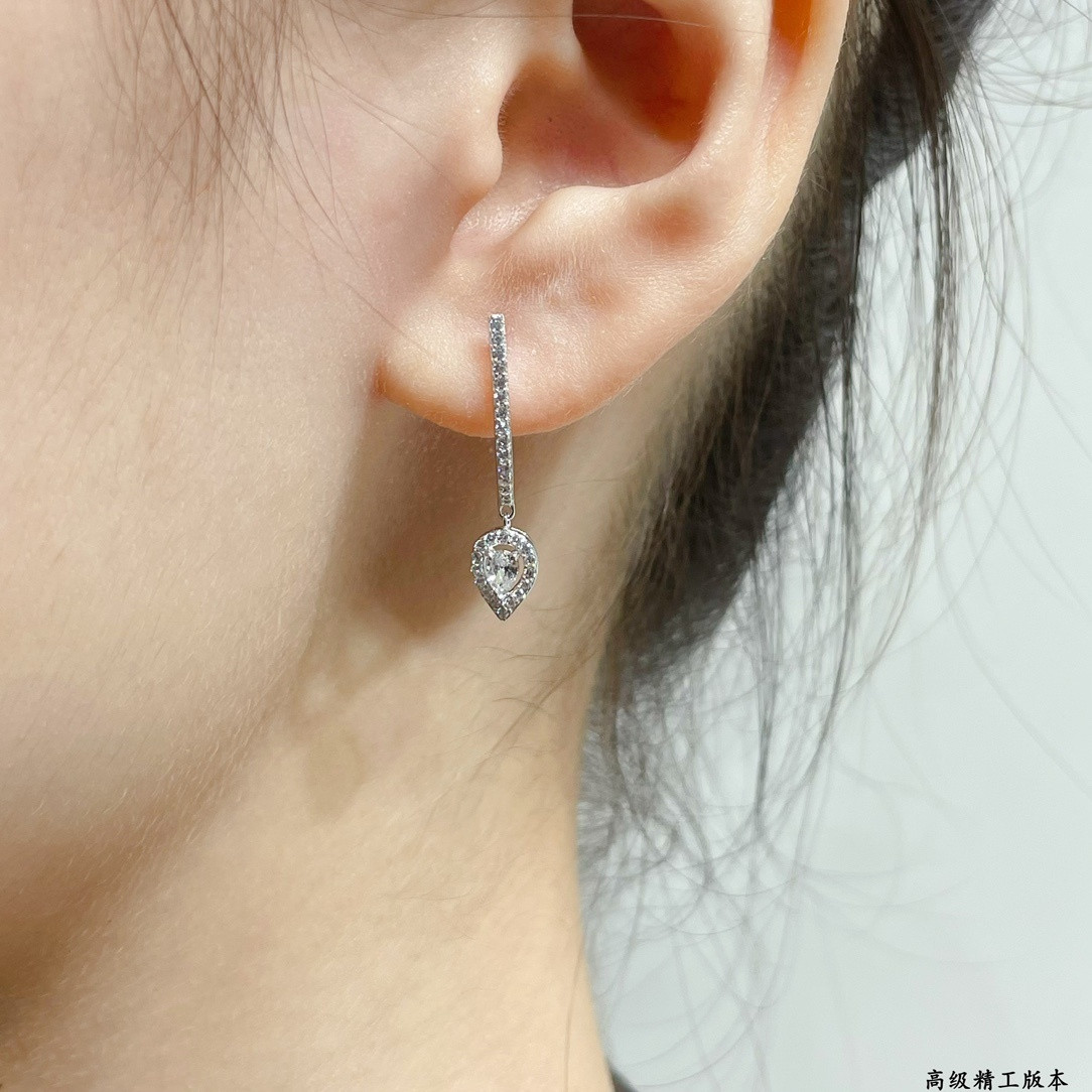 Messika Waterdrop Earrings