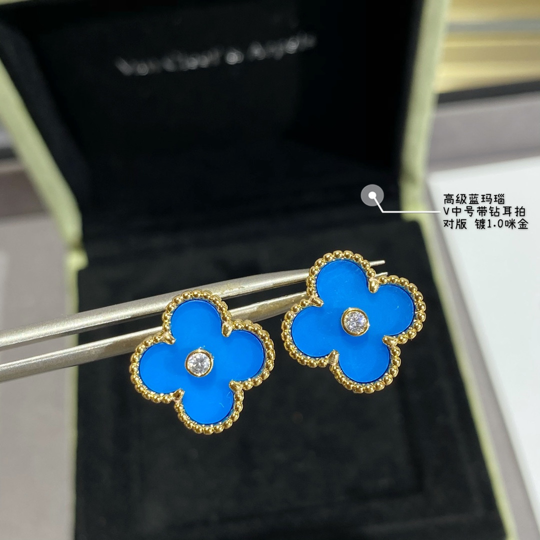 V*n Cl**f & Arpels Sapphire Blue Agate D1am0nd Four-Leaf Clover Earrings