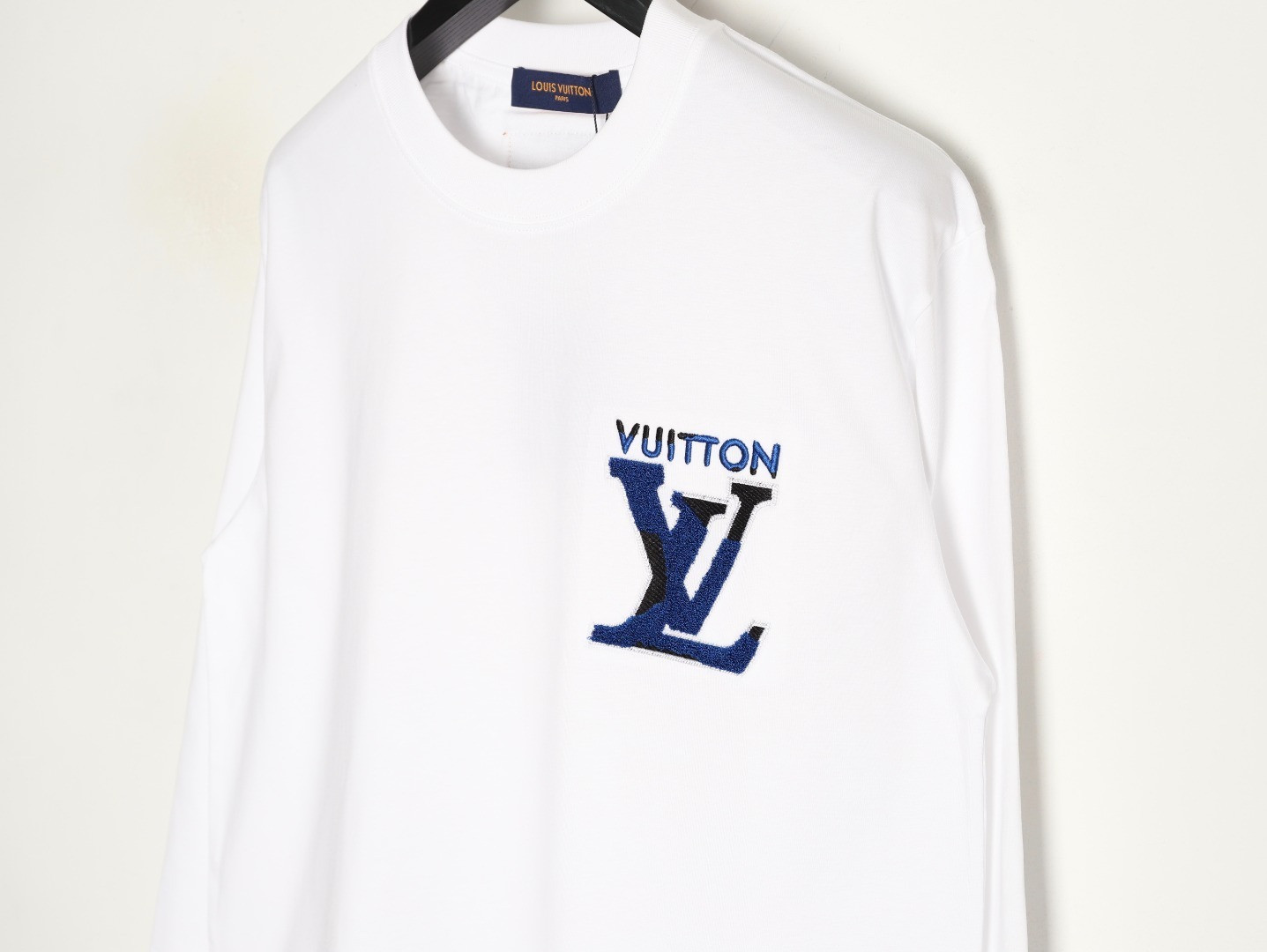 L0vis Vvtt0n Long-sleeved T-shirt