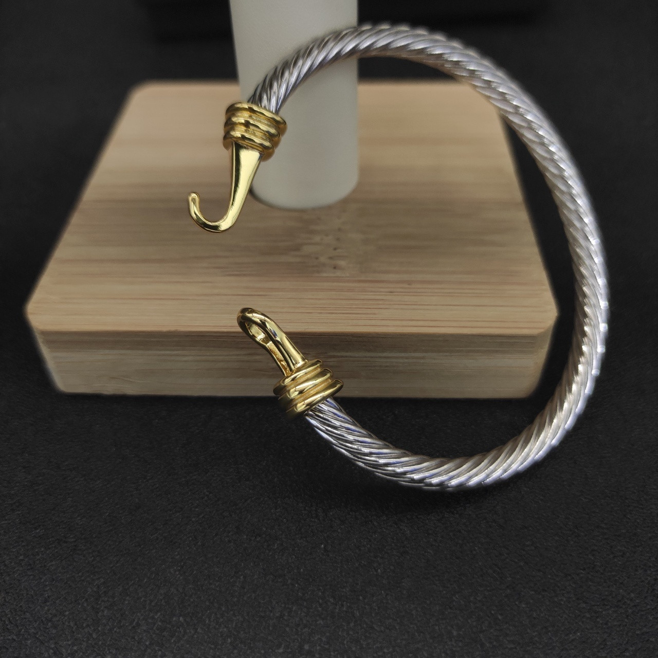 David Yurman 5mm Hook Bracelet(wrist circumference 15-19cm)