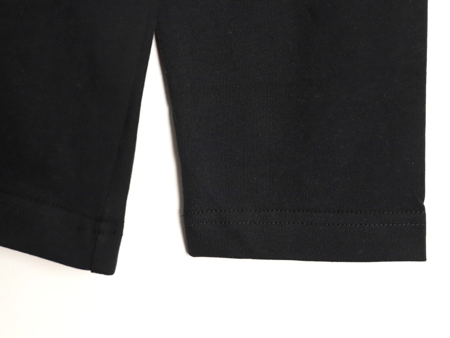 L0vis Vvtt0n Long-sleeved T-shirt