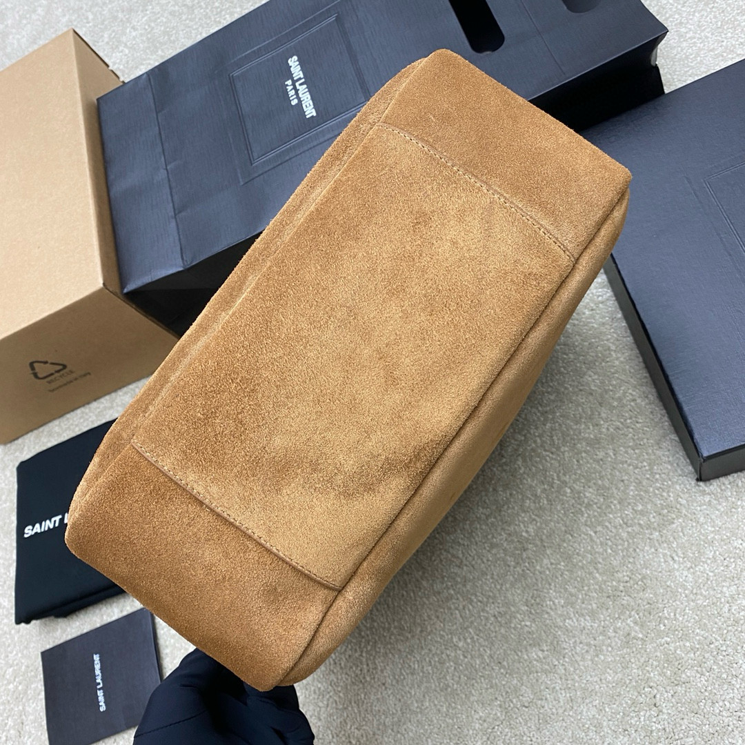 Y51 LE 5 À 7 S*pPLE LARGE IN SUEDE 30 X 31 X 13 CM