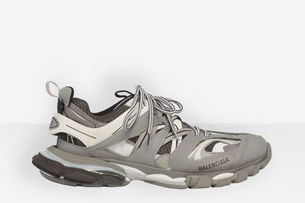 UA TRACK TRAINERS IN GREY AND WHITE MESH AND NYLON