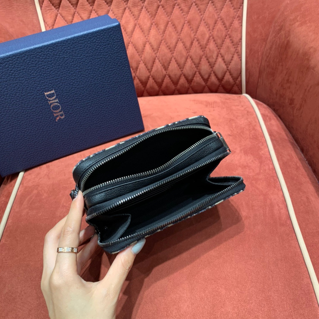 D10r POUCH WITH SHOULDER STRAP 17cm