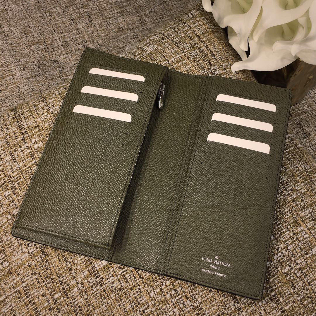 LV BRAZZA WALLET M69260