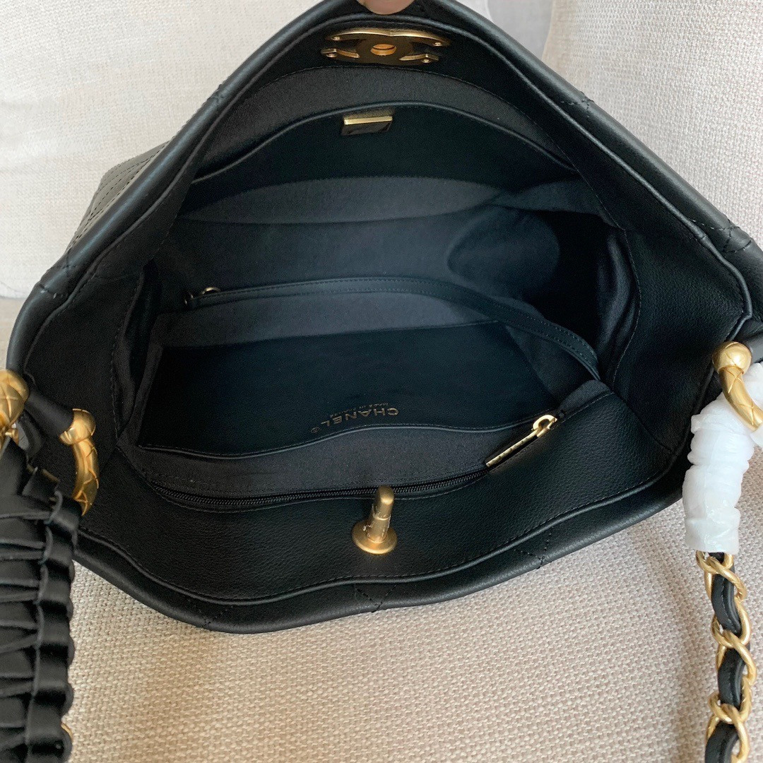 Ch**el 23a hippy hobo bag