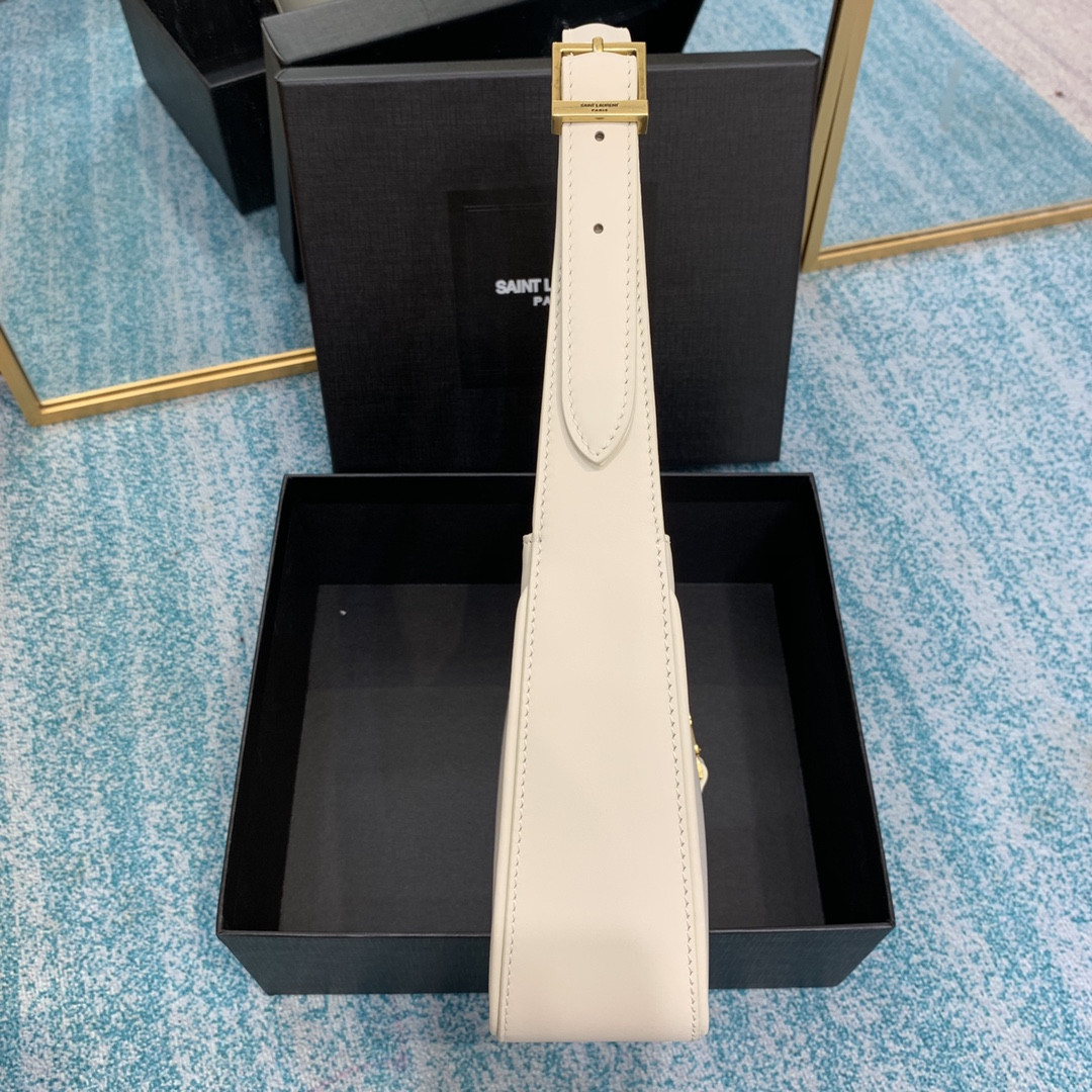 Y51 LE 5 À 7 IN SMOOTH LEATHER BLANC VINTAGE 23 X 16 X 6.5 CM