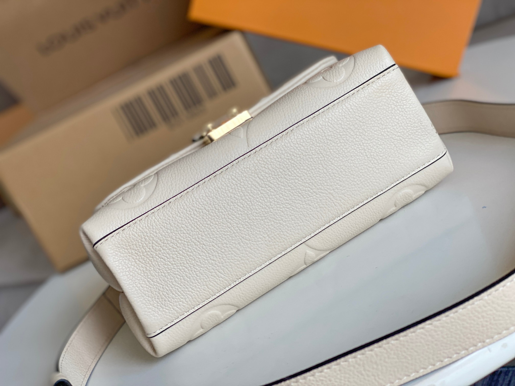 LV MADELEINE BB M46008 9.4 x 6.7 x 3.3 inches