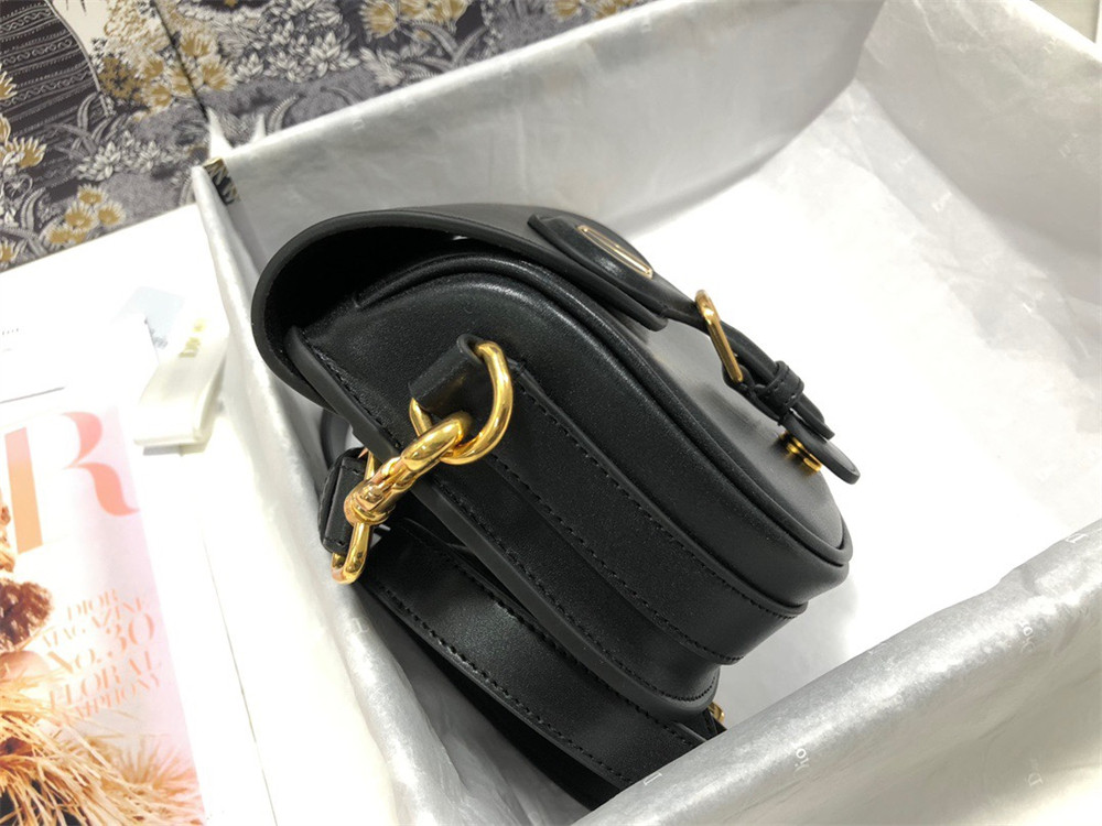 MEDIUM D10r BOBBY BAG Black Box Calfskin