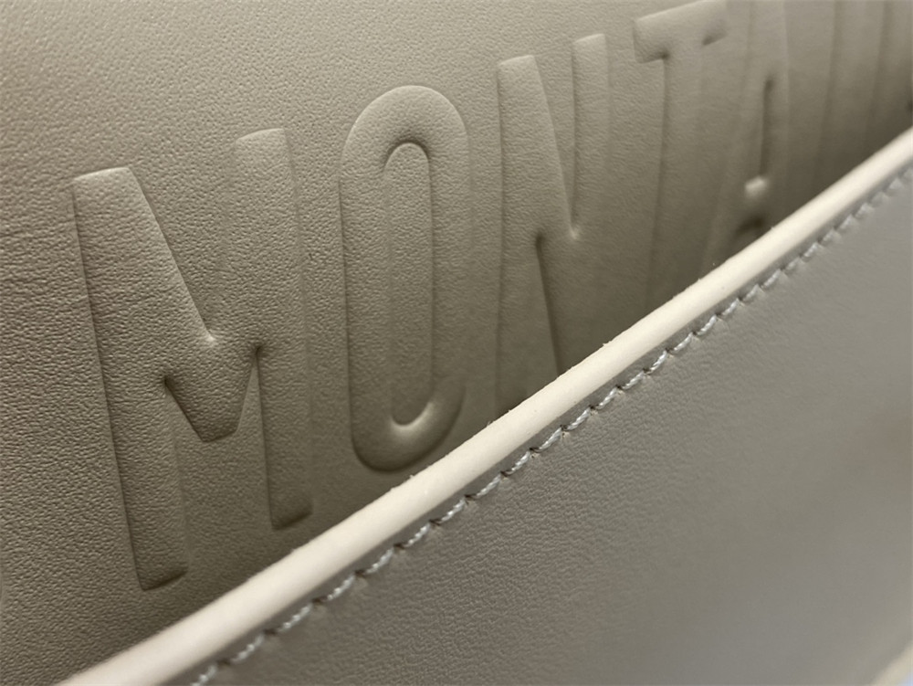 D10r BOBBY EAST-WEST BAG Sand-Colored Box Calfskin