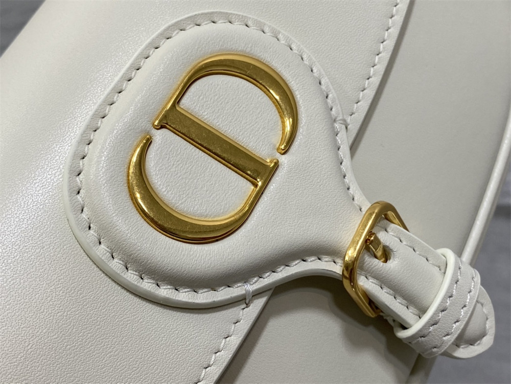 D10r BOBBY EAST-WEST BAG Latte Box Calfskin white