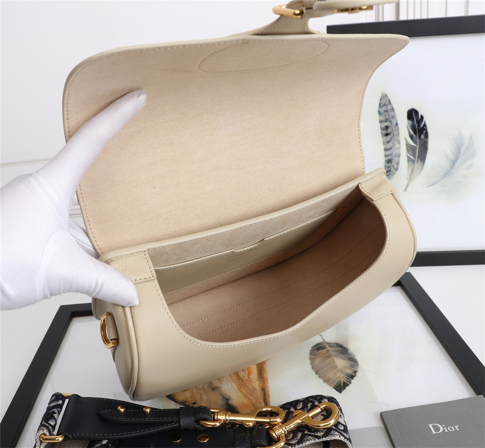 MEDIUM D10r BOBBY BAG Beige Box Calfskin