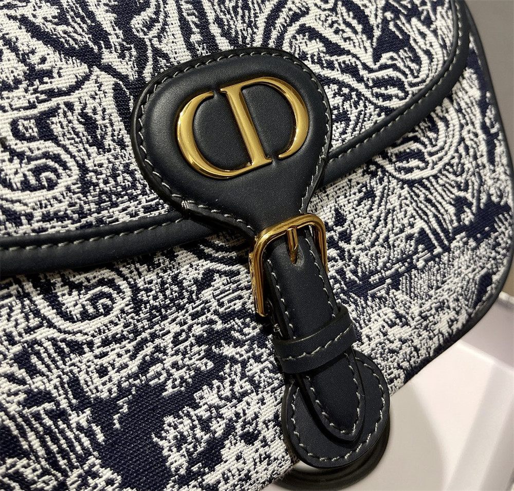 MEDIUM D10r BOBBY BAG white black D10r Oblique Jacquard