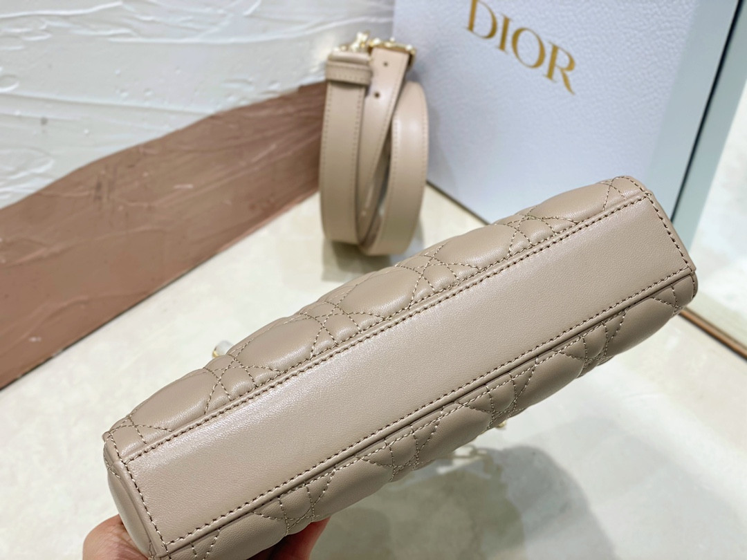 D10r SMALL LADY D-JOY BAG Biscuit