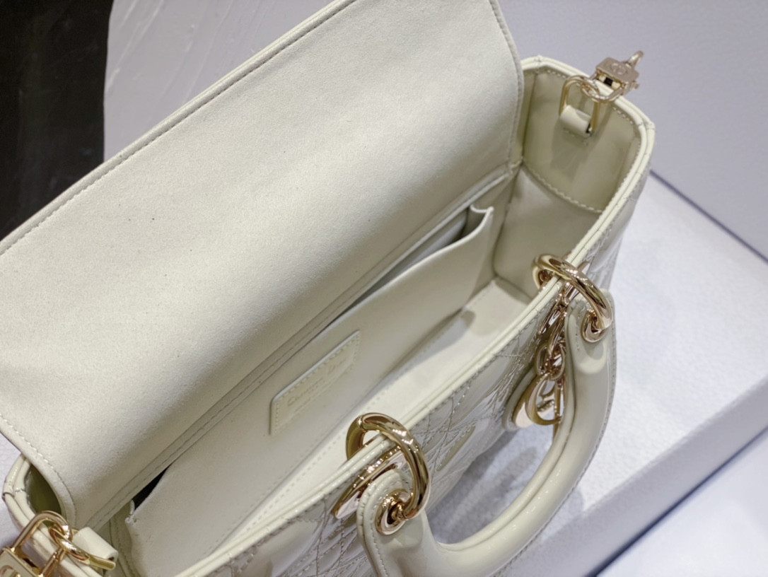 D10r SMALL LADY D-JOY BAG White Patent 26x6x14cm