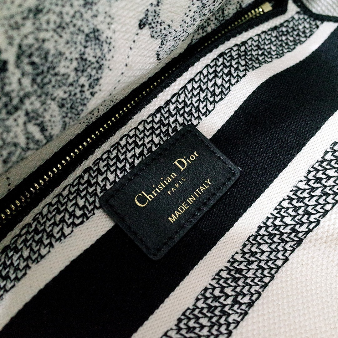 MEDIUM D10r LADY D-LITE BAG  24 x 20 x 11 cm