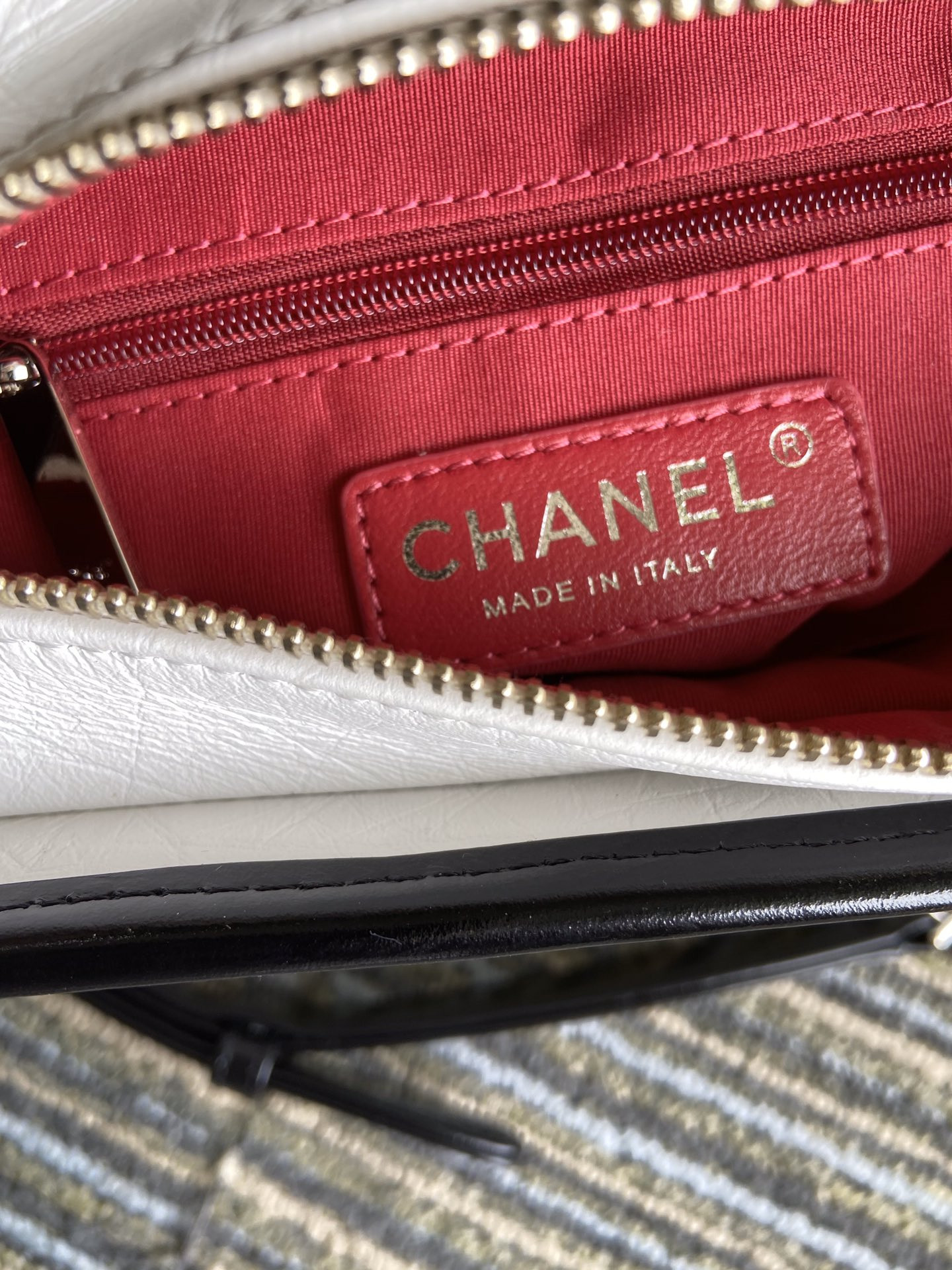 Ch**el Gabrielle SMALL WHITE BLACK with shoulder strap letters 20 x 15 x 8cm