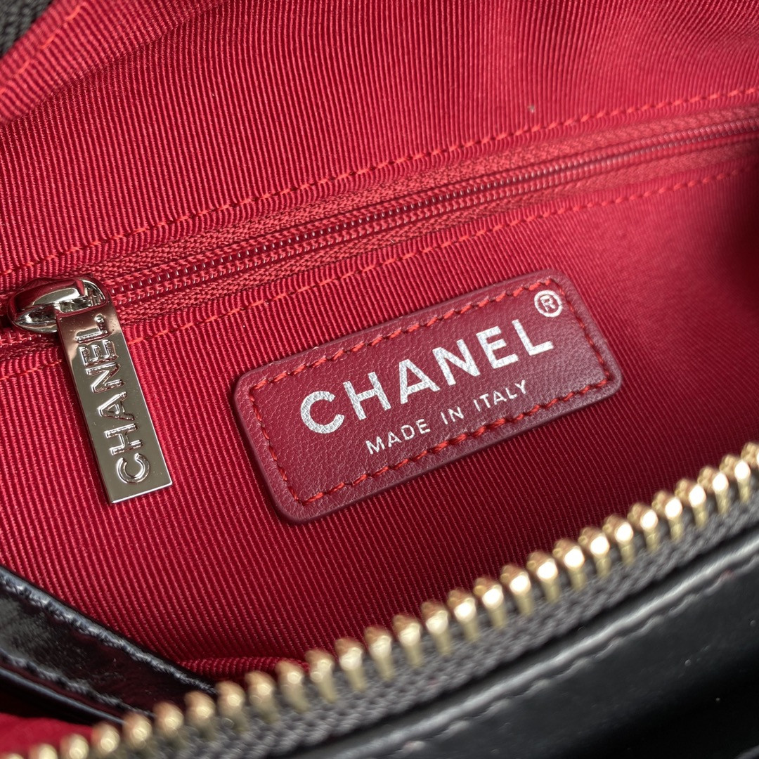 Ch**el Gabrielle SMALL BLACK 20 x 15 x 8cm