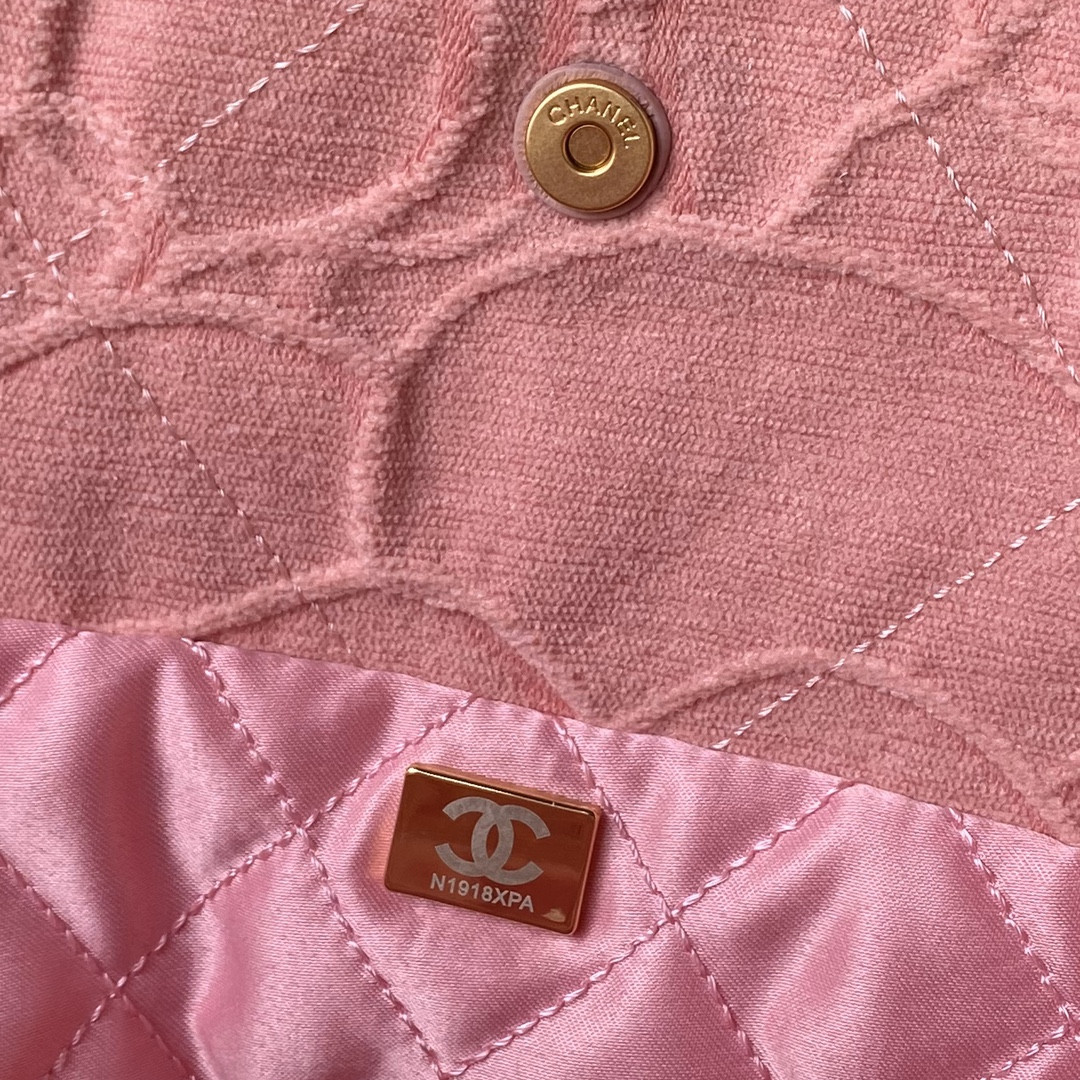 Ch**el 22 SMALL HANDBAG velvet PINK 13.7×14.4×2.7 in