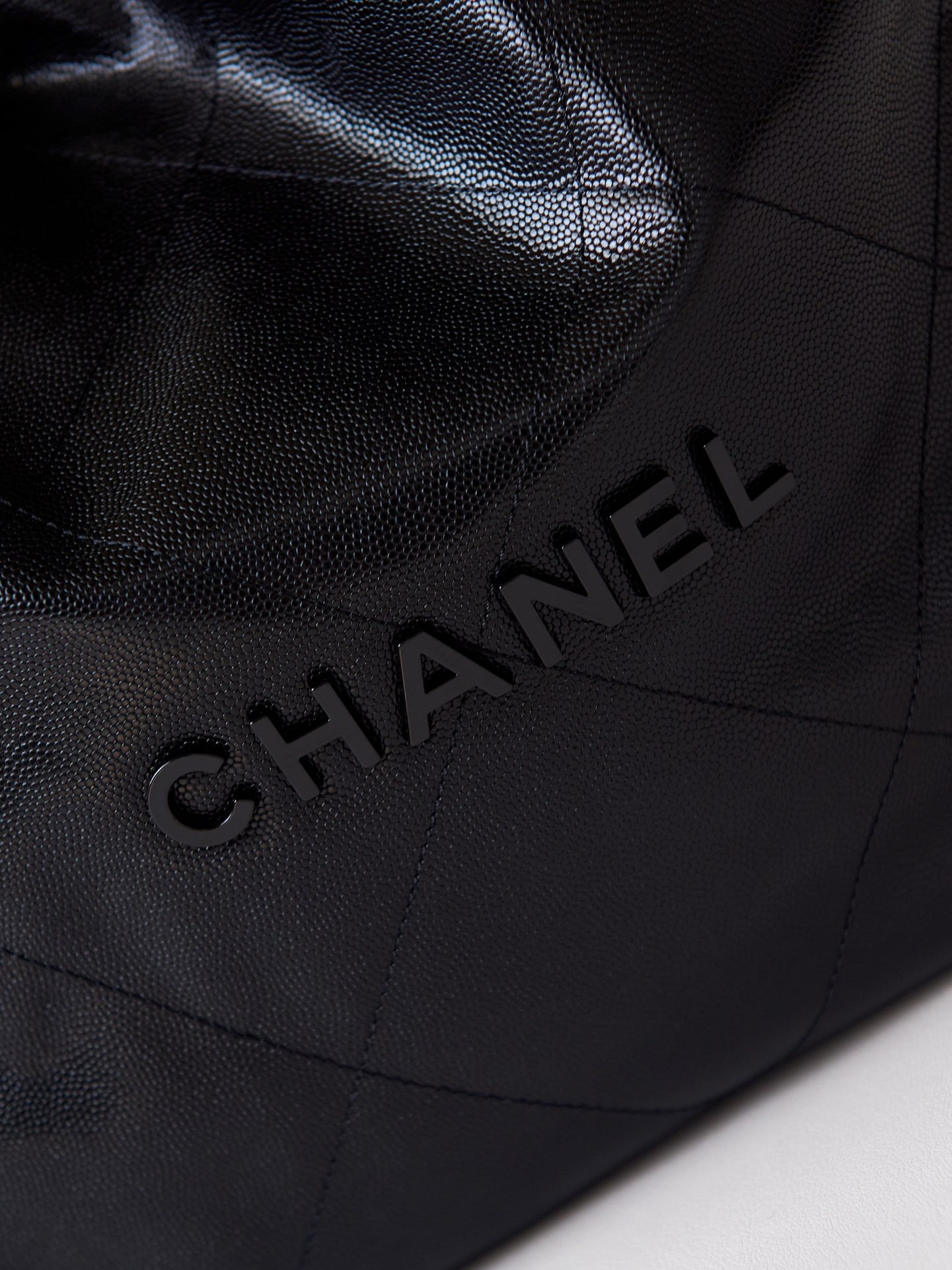 Ch**el 22 HANDBAG Shiny Calfskin Black 15.2×16.4×3.1 in