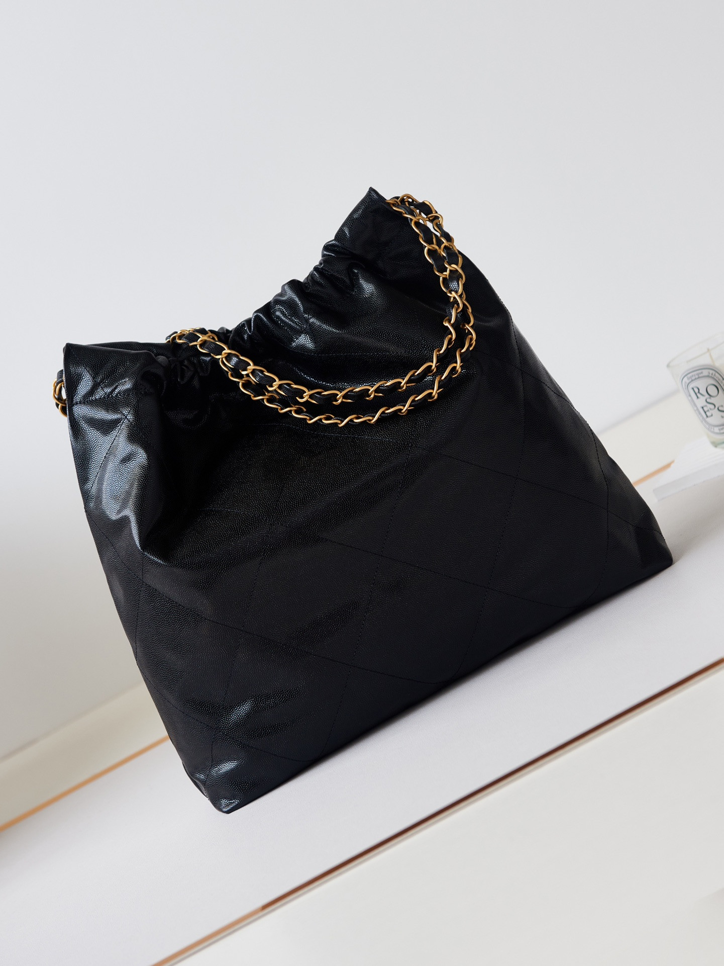 Ch**el 22 HANDBAG Shiny Calfskin Black 15.2×16.4×3.1 in