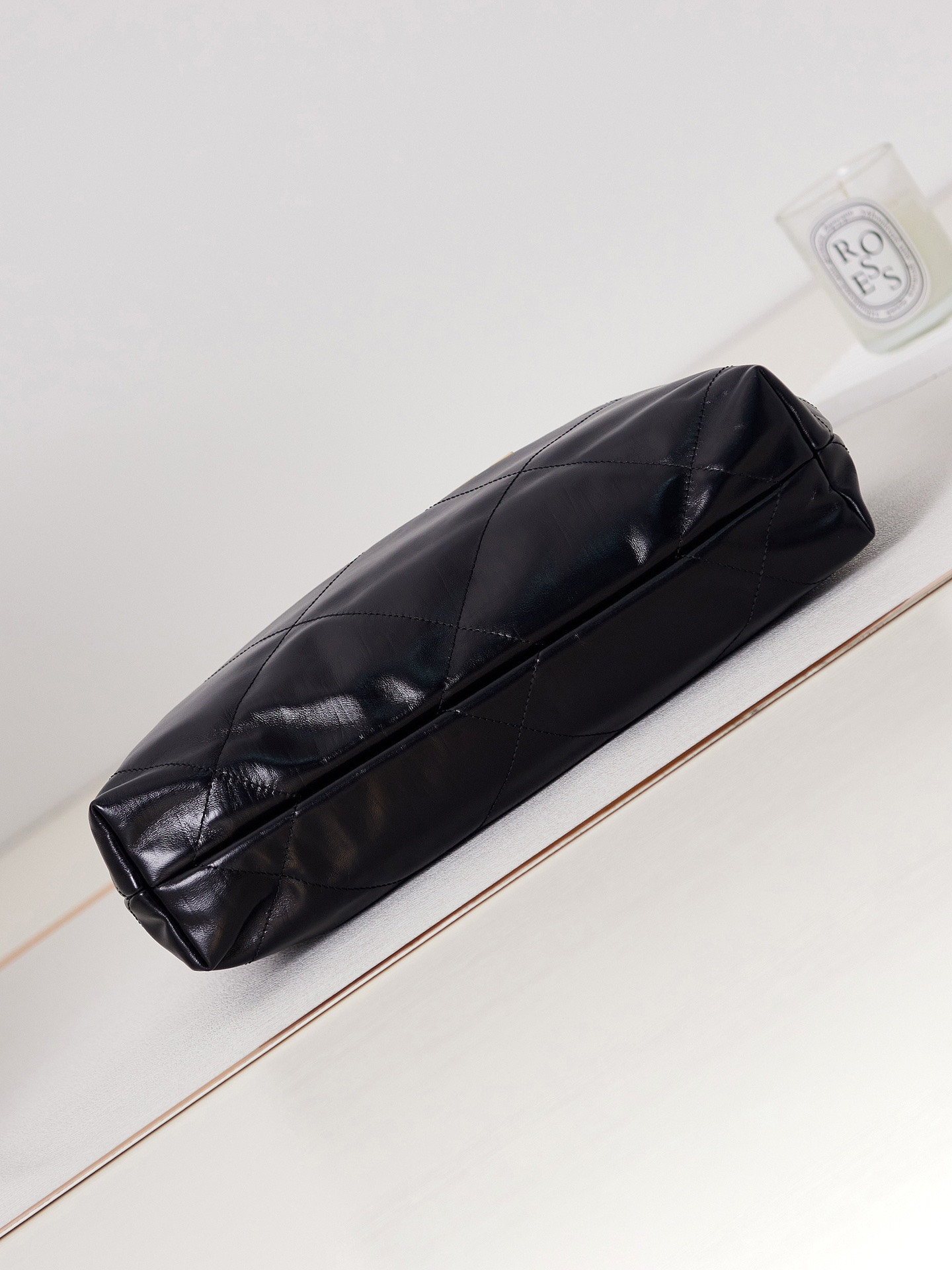 Ch**el 22 SMALL HANDBAG Shiny Calfskin & GOLD Metal BLACK 13.7×14.4×2.7 in