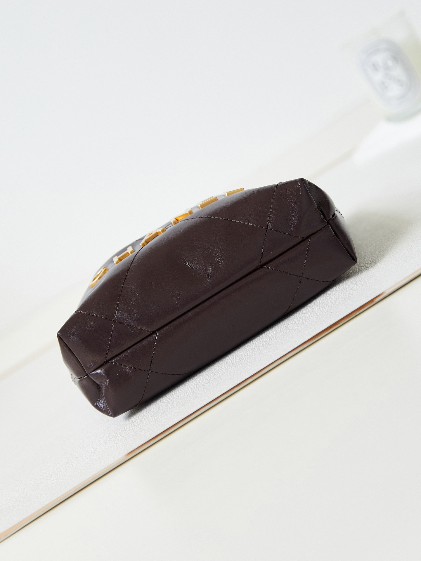 Ch**el 22 MINI HANDBAG Shiny Calfskin 7.8 × 7.4 × 2.3 in