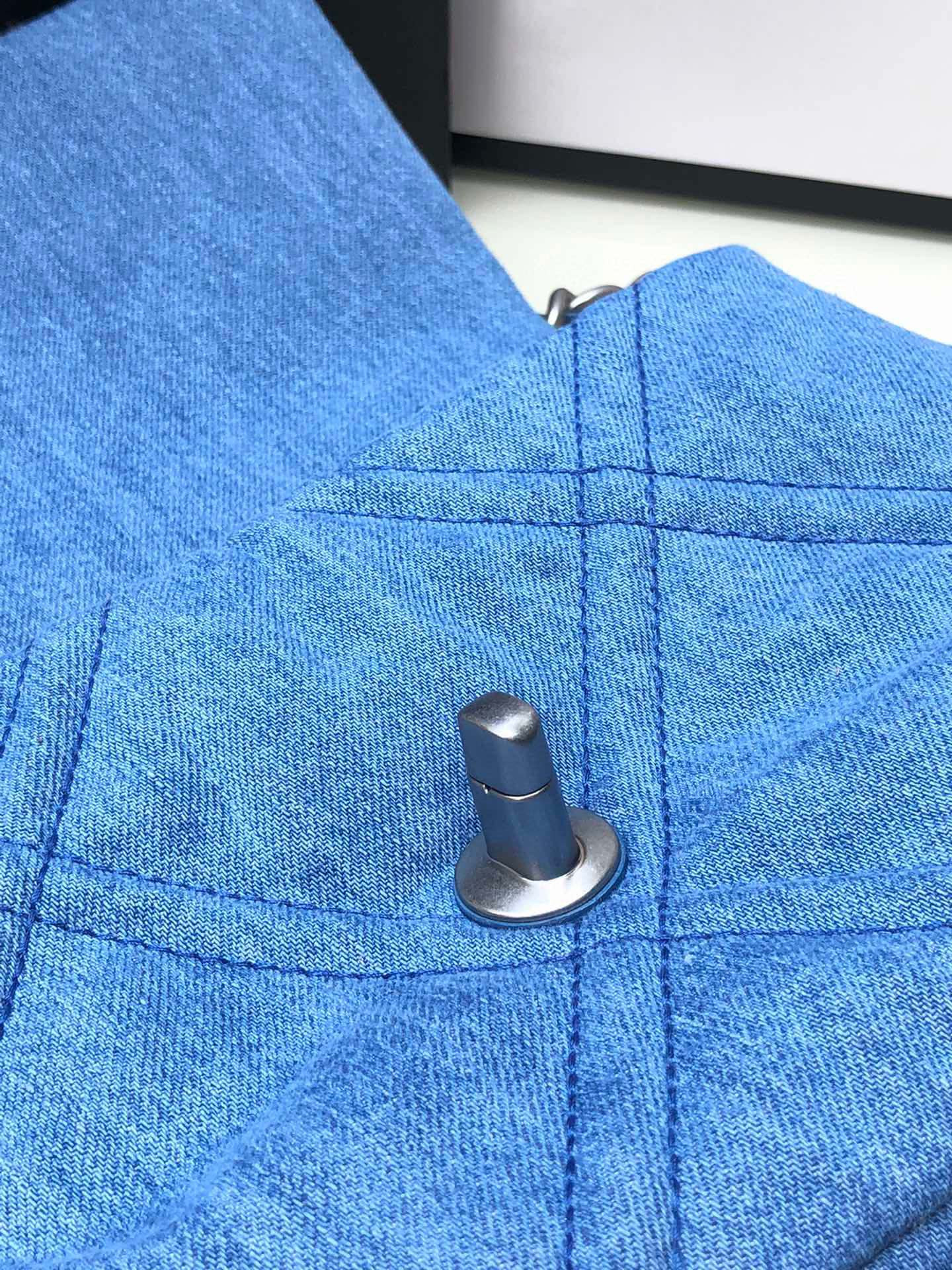 Ch**el 19 HANDBAG, Gold-Tone, Silver-Tone & Ruthenium-Finish Metal Blue 6.2 × 10.1 × 3.5 in