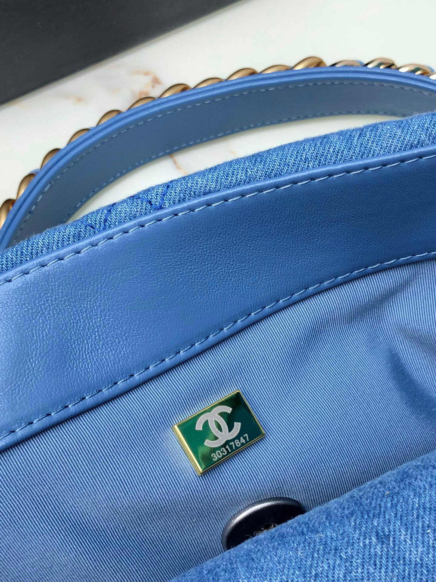 Ch**el 19 LARGE HANDBAG, Gold-Tone, Silver-Tone & Ruthenium-Finish Metal Blue 7.8 × 11.7 × 3.9 in