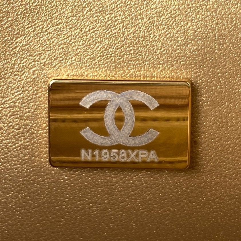 Ch**el MINI FLAP BAG SHINY CALFSKIN & gold-TONE METAL PINK 4.7 × 7.8 × 2.3 in