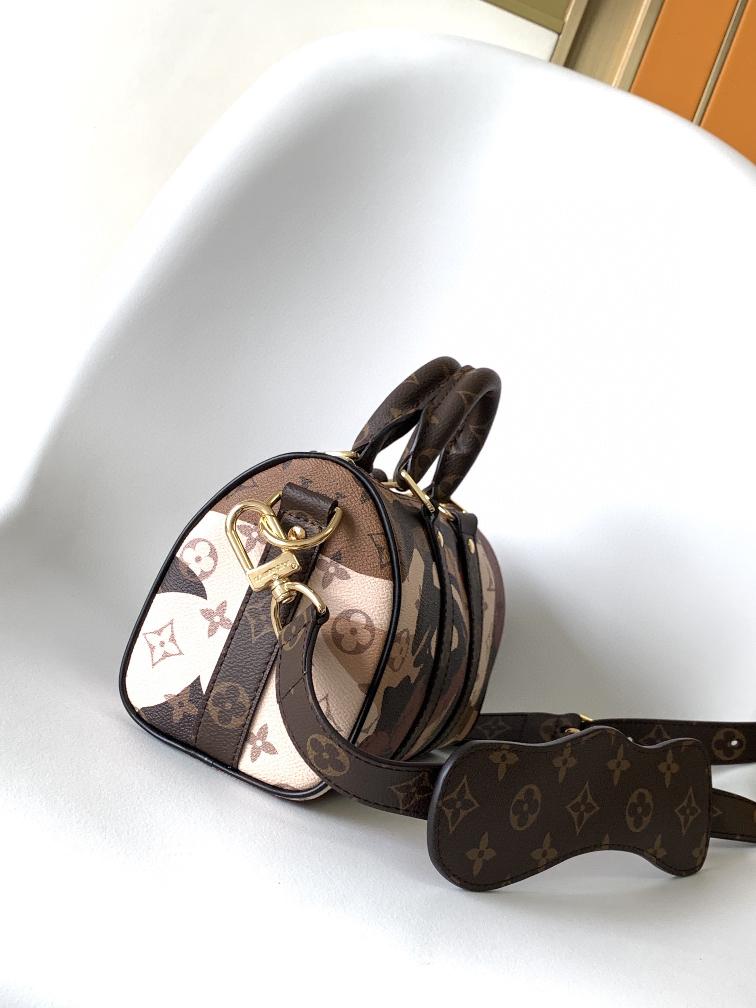 L0vis Vvtt0n Keepall Bandoulière 25 M46701 9.8 x 5.9 x 4.3 inches