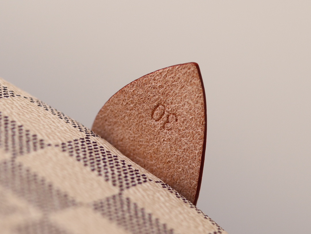 L0vis Vvtt0n N41370 Speedy 30