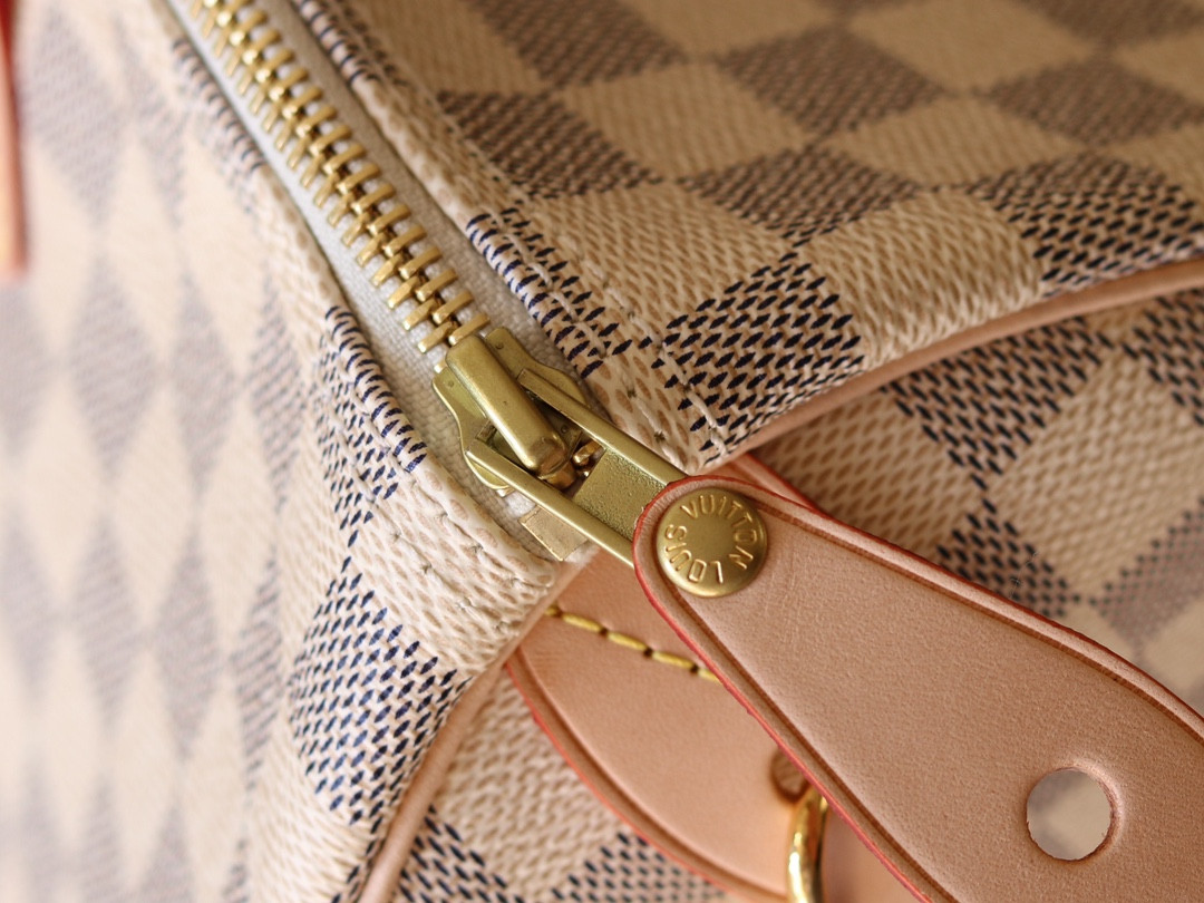 L0vis Vvtt0n N41369 Speedy 35