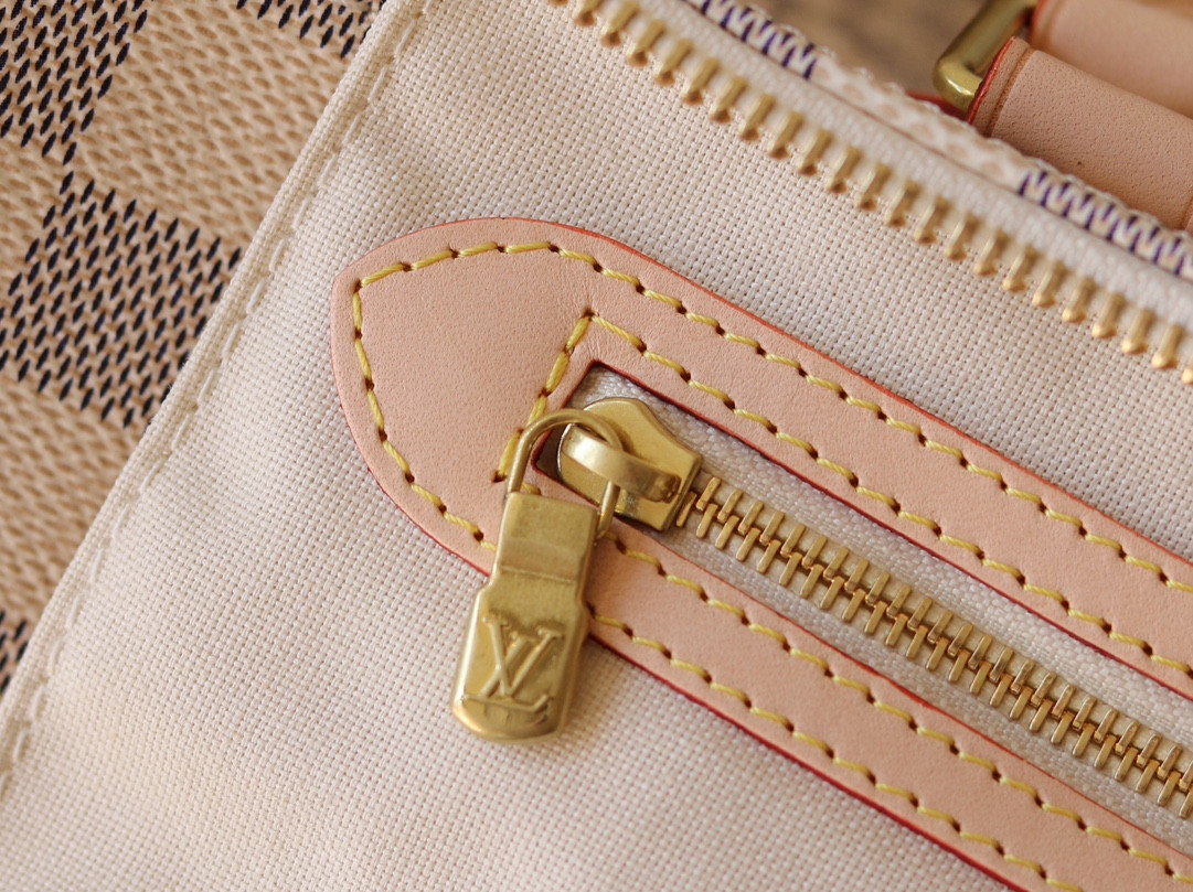 L0vis Vvtt0n N41369 Speedy 35