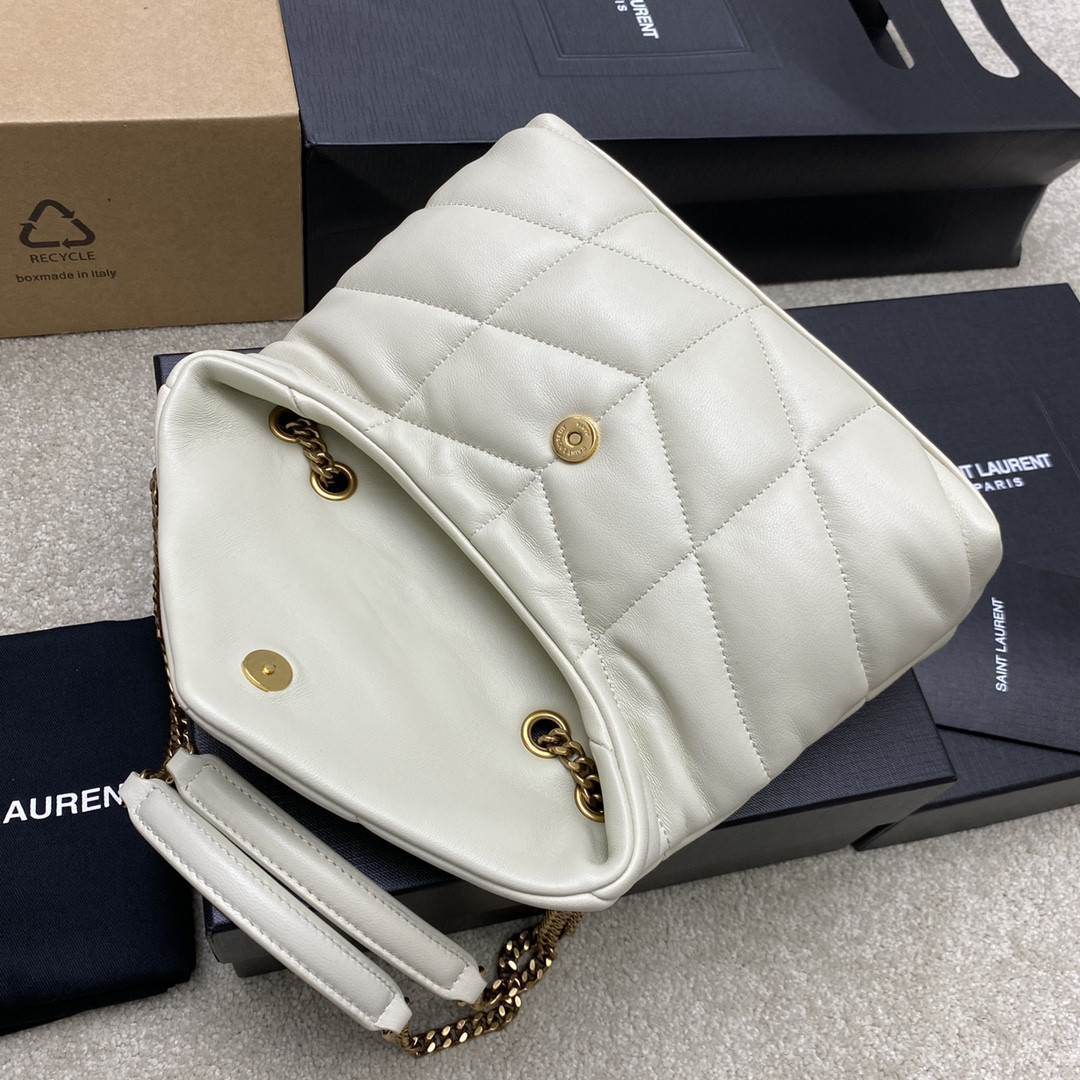 Y51 PUFFER IN LEATHER WHITE 23 X 15.5 X 5.8 CM