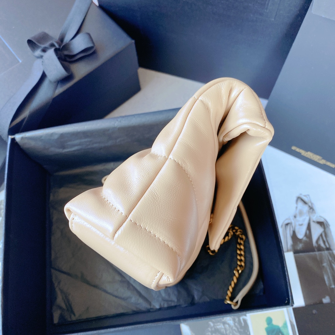 Y51 PUFFER IN LEATHER BEIGE 23 X 15.5 X 5.8 CM