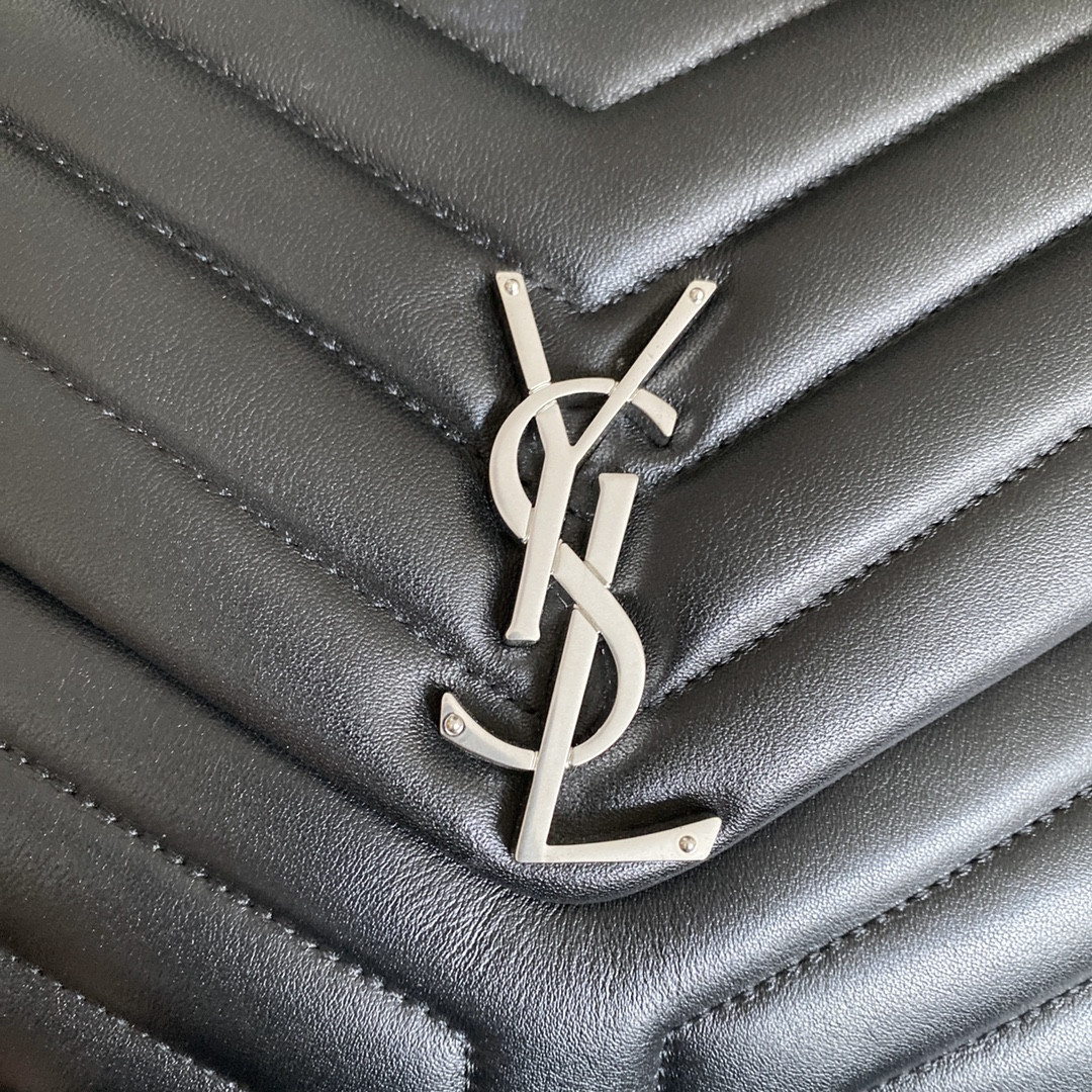 Y51 LOULOU MEDIUM IN QUILTED LEATHER BLACK Silver 12.5 X 8.6 X 3.5 INCHES