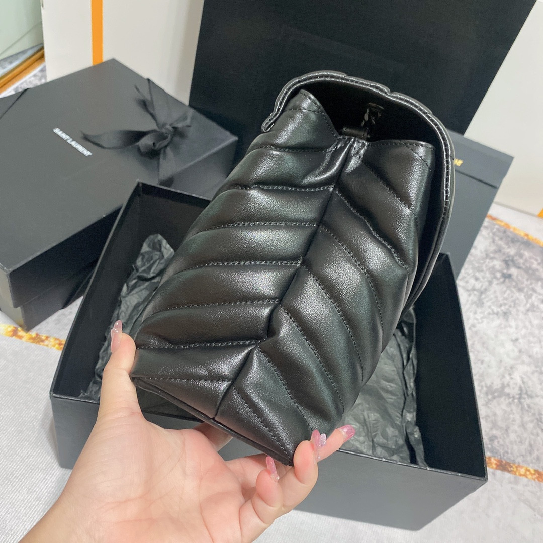 Y51 LOULOU MEDIUM IN QUILTED LEATHER ALL BLACK 12.5 X 8.6 X 3.5 INCHES