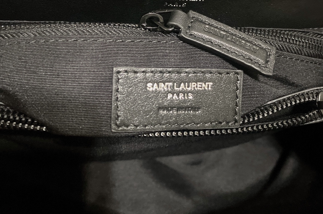 Y51 LOULOU MEDIUM IN QUILTED LEATHER ALL BLACK 12.5 X 8.6 X 3.5 INCHES