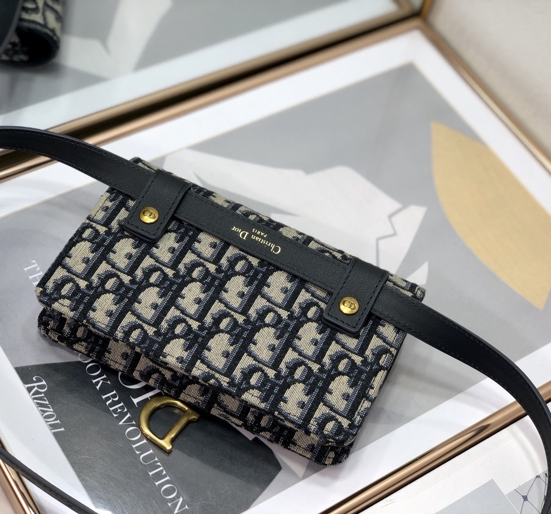 D10r Saddle Pouch Blue D10r Oblique Jacquard  6.5 x 4 x 1.5 inches