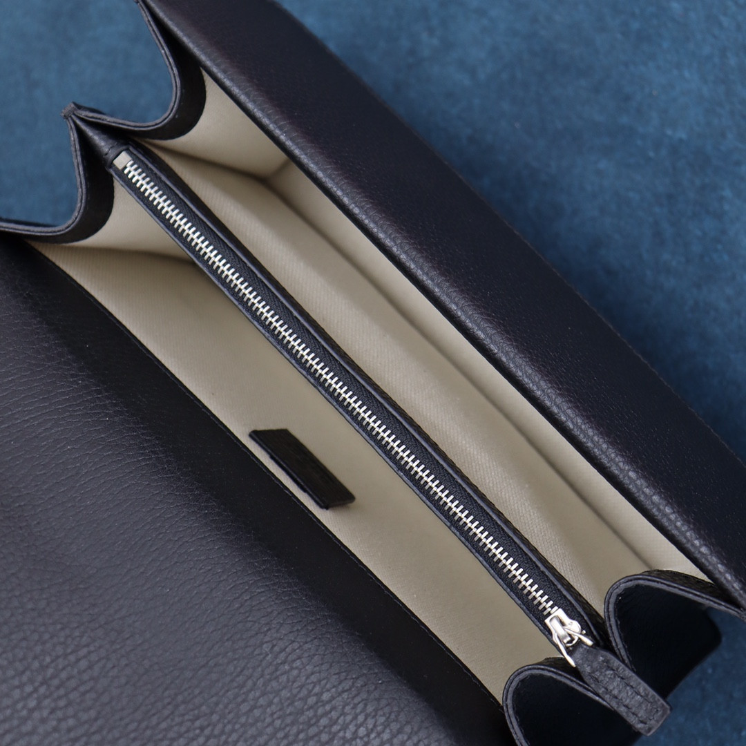 Gvc*1 DIONYSUS SMALL SHOULDER BAG BLACK 28x18x9cm