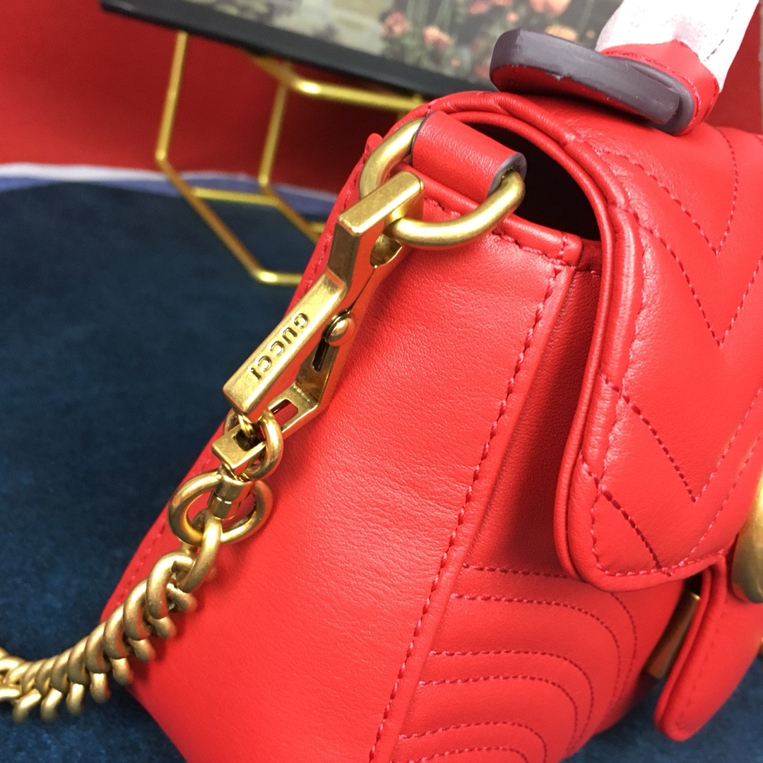 Gvc*1 GG MARMONT MATELASSÉ MINI BAG RED 8.5"W x 5"H x 2.5"D