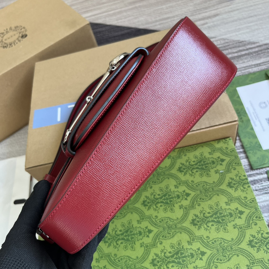 Gvc*1 HORSEBIT 1955 SMALL SHOULDER BAG RED 10.4"W x 6.7-4.1"H x 3.1-1.6"D