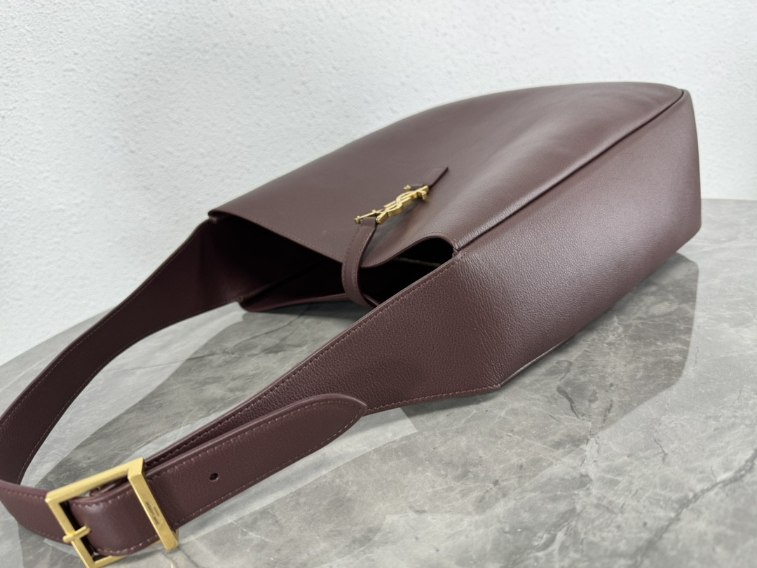 Y51 LE 5 À 7 S*pPLE LARGE IN SMOOTH LEATHER DARK RED 11.8" X 11" X 4.3"