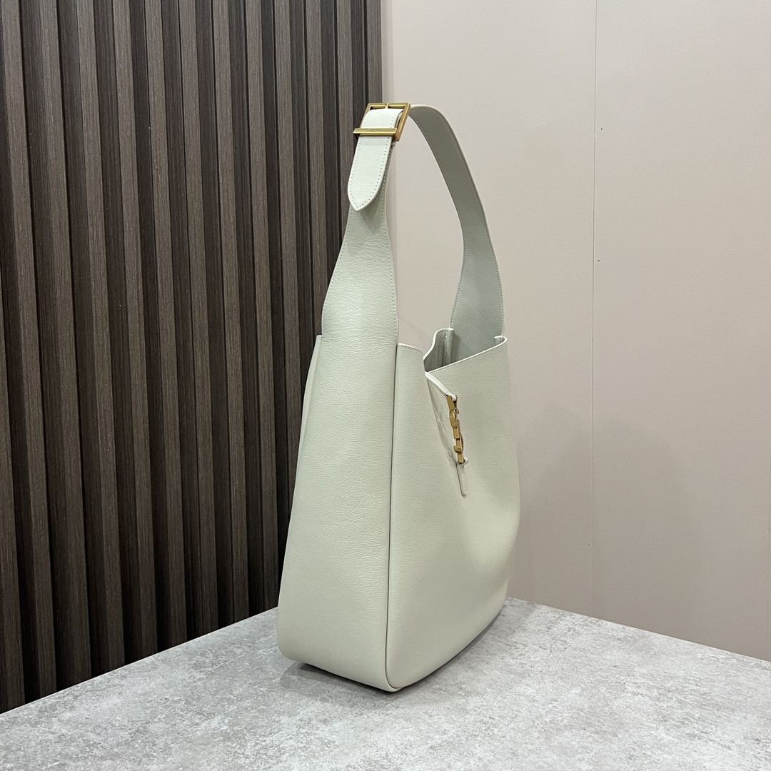 Y51 LE 5 À 7 S*pPLE LARGE IN SMOOTH LEATHER BLANC VINTAGE 11.8" X 11" X 4.3"