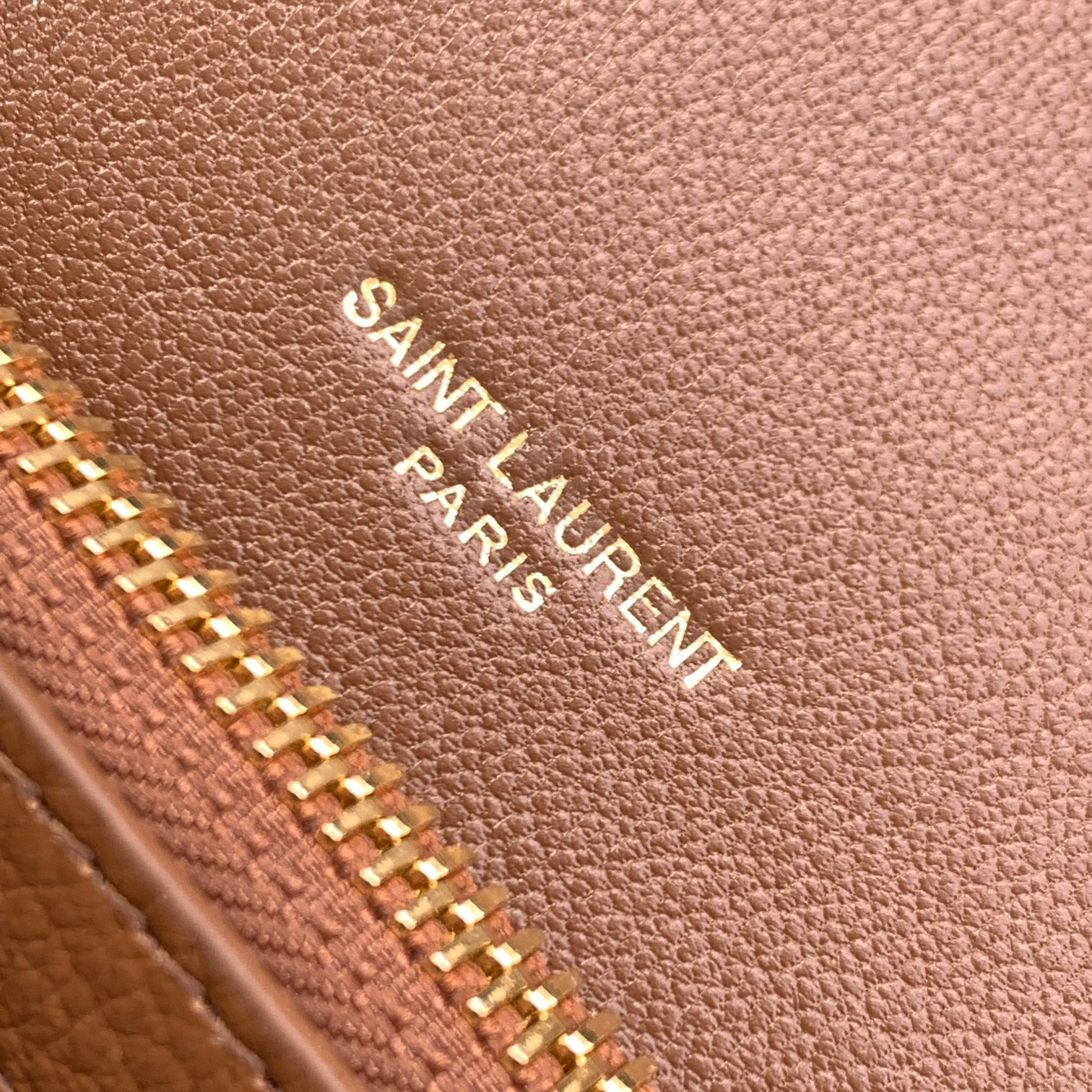 Y51 COLLEGE MEDIUM IN QUILTED LEATHER COFFEE 9.4 X 6.6 X 2.5 INCHES